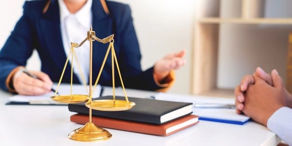 Read more about the article How Lawyers Can Get Free Leads to Their Law Firm?